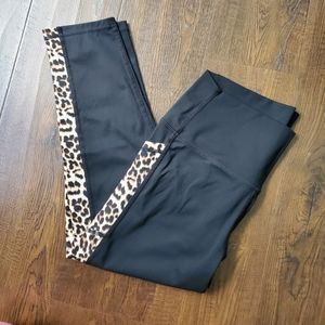 Zyia Brilliant Pocket‎ High Rise Crop Leggings Size 12 Black Leopard